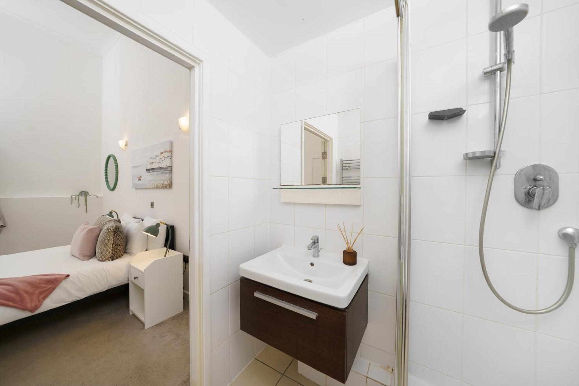 3br For 8 By Liverpool Street Apartment
