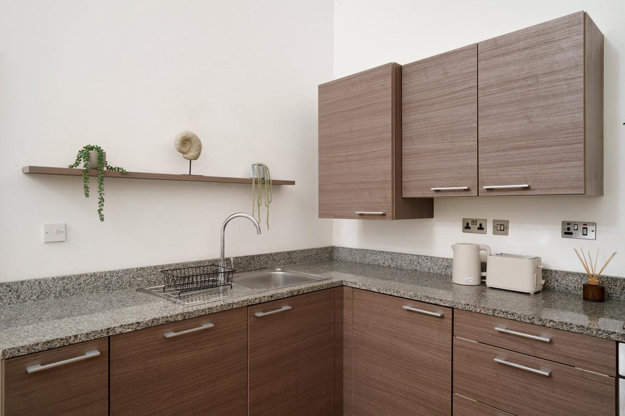 Apartment 3br For 8 By Liverpool Street London